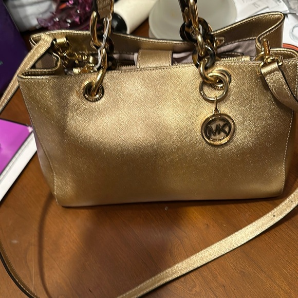 Michael Kors like new gold metallic Cynthia Staffiano leatherr satchel - Picture 1 of 7